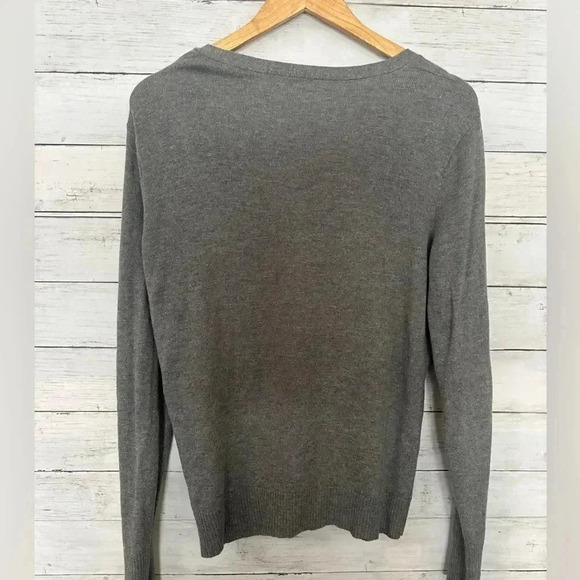 New York & Company Grey Sweater Size L - Picture 2 of 5